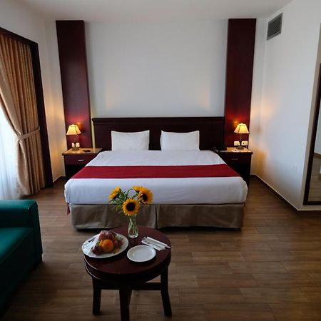 City Inn Palace Hotel Ramallah Buitenkant foto